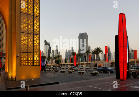 Architecture, details, facade, DUBAI MALL, largest shopping mall in the world, Downtown Burj Dubai, Dubai, United Arab Emirates