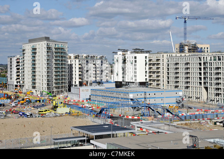 Apartments 2012 Olympics athletes village work in progress on building construction site & legacy sustainable Homes Level 4 Stratford East London UK Stock Photo