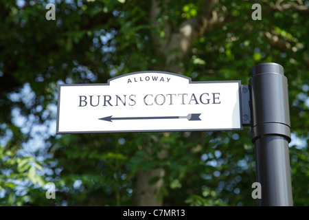 Burns Cottage direction sign in Alloway, South Ayrshire, Scotland, UK Stock Photo