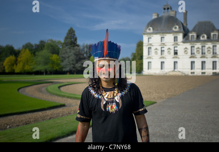 Indian Chief Raoni at the 'Chateau de Cheverny', Ildomar Mesquita Dos Santos, Interpreter of Kayapo Indians Stock Photo