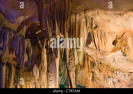 Ludi (Reed Flute) Cave, limestone cave formation, near Guilin, Guangxi Province, China Stock Photo