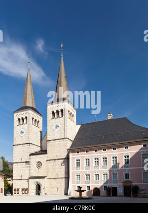 Schlossplatz Berchtesgaden with collegiate church of St. Peter and John the Baptist - Berchtesgaden, Bavaria, Germany, Europe Stock Photo