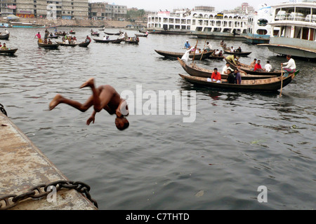 Boy in Dhaka Bangladesh Stock Photo - Alamy