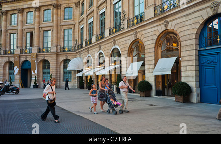 Place vendome hi-res stock photography and images - Alamy