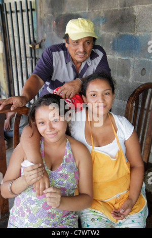 Managua Nicaragua,Mercado Oriental,shopping shopper shoppers shop shops market buying selling,store stores business businesses,merchant,shed,family fa Stock Photo