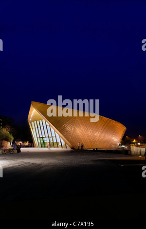 Firstsite, the new arts centre in Colchester.firstsite is a contemporary visual arts organisation based in Colchester Stock Photo