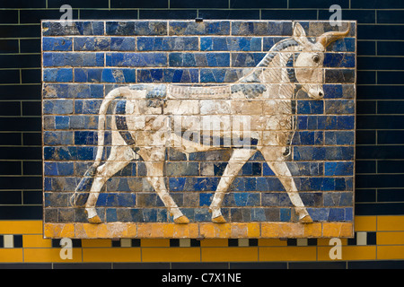 Bull on Babylonian mosaic, fragment of the Ishtar Gate Stock Photo