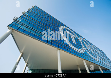 TNT Express' sustainable head office in Hoofddorp, the Netherlands Stock Photo