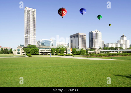 Hot Air Balloons over William O'Donnell Park Milwaukee Wisconsin WI Stock Photo