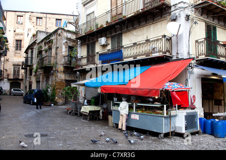 Traditional stall at Ballarò, old market in Palermo, Sicily, Sicilia, Italy Stock Photo