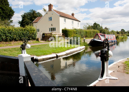 Lower Maunsel Lock on the Bridgwater and Taunton Canal Somerset England UK Stock Photo