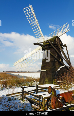 Winter scene of Herringfleet Smock Mill (Windpump), The Norfolk and Suffolk Broads, River Waveney, Suffolk, England, United Kingdom Stock Photo