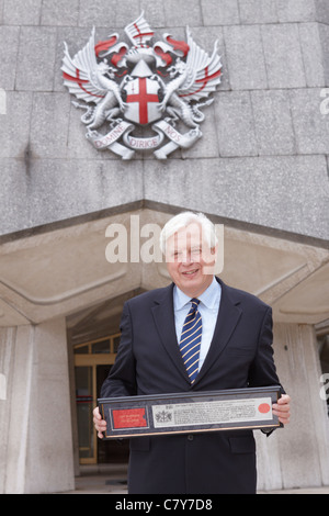 The BBC's John Simpson receives the Freedom of the City of London for services to broadcasting Stock Photo