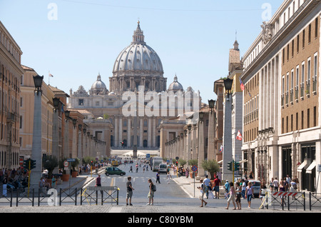 Rome : Vatican city - St Peters Basilica viewed from Via della Conciliazione, Rome, Italy, Europe Stock Photo