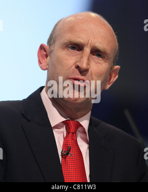 JOHN HEALEY MP SHADOW SECRETARY OF STATE FOR 28 September 2011 THE AAC LIVERPOOL ENGLAND Stock Photo