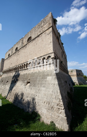 Castello Normanno Svevo Bari old town, Puglia Italy. Photo:Jeff Gilbert Stock Photo