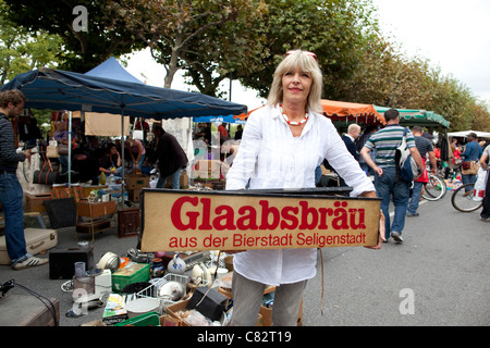 Frankfurt Flea market on Schaumankai Frankfurt Germany. Photo:Jeff Gilbert Stock Photo