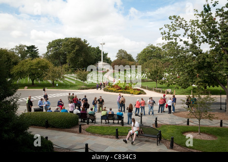 Visitors to Arlington Cemetery, looking from the amphitheater towards the memorial to the USS Maine, washington DC USA Stock Photo