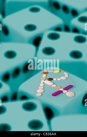 Pills arranged in Rx symbol Stock Photo