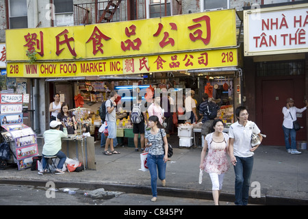 Chinese Market, Canal Street, Chinatown, NYC. Stock Photo