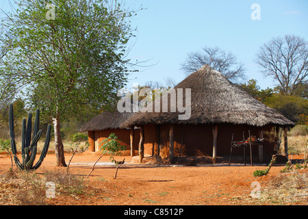 zimbabwe traditional house Stock Photo - Alamy