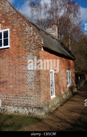 Toad Hole Cottage at How Hill in Norfolk is the Victorian home of a marshman, Broads National Park Stock Photo