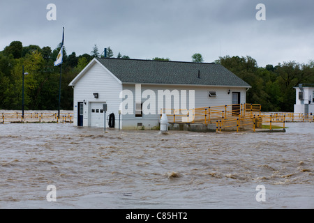 Flooding on Erie Canal, Lock 15, Fort Plain in the Mohawk Valley of New York State Stock Photo