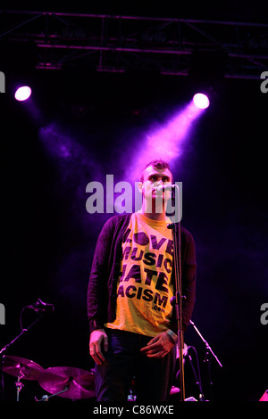 BELFAST, UNITED KINGDOM - AUGUST 14: Jon McClure of Reverend and the Makers performs at Day 2 of the Belsonic Event, Custom House Square, Belfast, 14th August 2008 Stock Photo