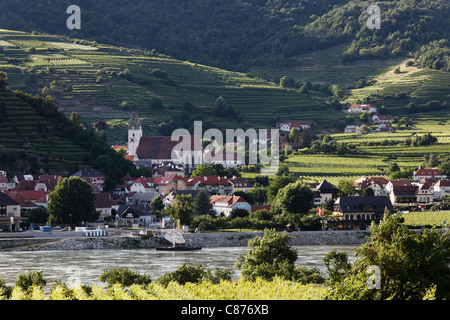 Austria, Lower Austria, Wachau, Spitz an der Donau, View of village with Danube river Stock Photo