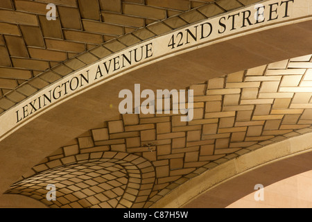 Guastavino tiles cover the ceiling of a passageway on the lower level of Grand Central Terminal in New York City. Stock Photo