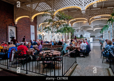 Restaurant in Chattanooga Choo Choo Historic Hotel, formerly Terminal Station built in 1908, Chattanooga, Tennessee, USA Stock Photo