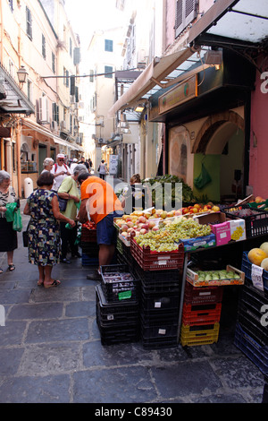 GREENGROCERS SHOP IN CORFU OLD TOWN. CORFU Stock Photo