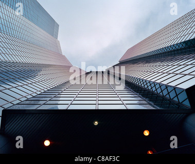 Looking up at the 1999 Broadway skyscraper building in Denver, Colorado, USA. Stock Photo