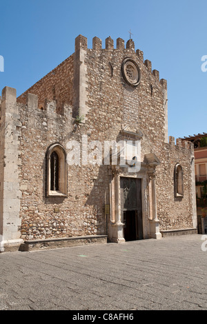 Taormina Cathedral, Cathedral of San Nicolo, Piazza Duomo, Taormina, Sicily, Italy Stock Photo