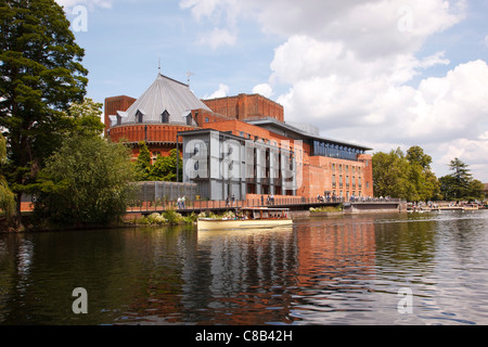 Royal Shakespeare Company Theatre, Stratford upon Avon with restored pleasure ship on the River Avon Stock Photo