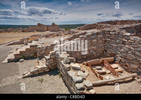 Mano and metate grinding tools at pueblo ruins, church in dist, Gran Quivira Ruins, Salinas Pueblo Missions, New Mexico, USA Stock Photo