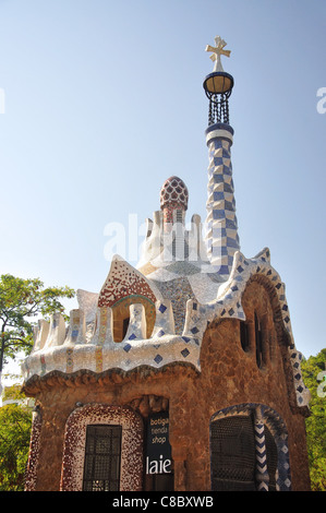Pavilion at entrance to Park Guell, Gràcia District, Barcelona, Province of Barcelona, Catalonia, Spain Stock Photo