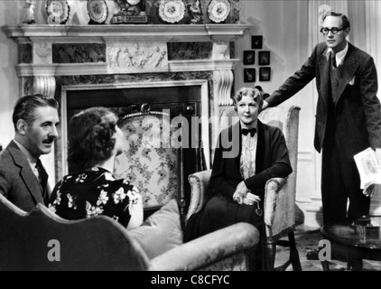 SCOTT SUNDERLAND, WENDY HILLER, MARIE LOHR, LESLIE HOWARD, PYGMALION, 1938 Stock Photo