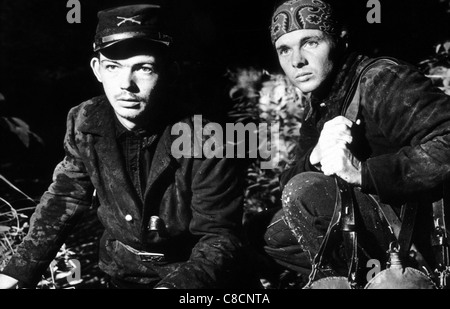 BILL MAULDIN, AUDIE MURPHY, THE RED BADGE OF COURAGE, 1951 Stock Photo