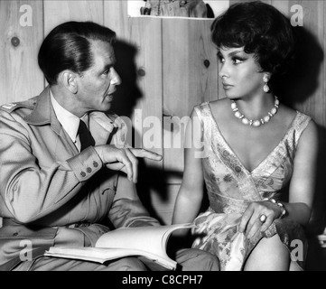 GINA LOLLOBRIGIDA JOHN STURGES & FRANK SINATRA NEVER SO FEW (1959 Stock ...