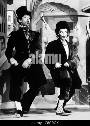 FRED ASTAIRE, JUDY GARLAND, EASTER PARADE, 1948 Stock Photo