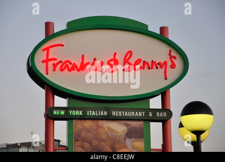 Frankie & Benny's Restaurant sign at dusk, Skimped Hill, Bracknell, Berkshire, England, United Kingdom Stock Photo