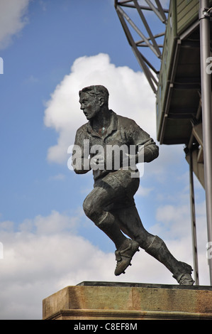 West Stand statue, Twickenham Stadium, Twickenham, London Borough of Richmond upon Thames, London, England, United Kingdom