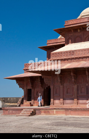 Tourists at Fatehpur Sikri 17th Century historic palace and city of Mughals, UNESCO World Heritage Site at Agra, Northern India