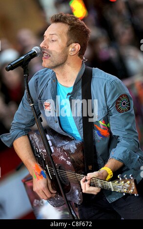 Chris Martin on stage for NBC Today Show Concert Series with Coldplay, Rockefeller Plaza, New York, NY October 21, 2011. Photo By: Kristin Callahan/Everett Collection Stock Photo