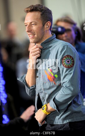 Chris Martin on stage for NBC Today Show Concert Series with Coldplay, Rockefeller Plaza, New York, NY October 21, 2011. Photo By: Kristin Callahan/Everett Collection Stock Photo