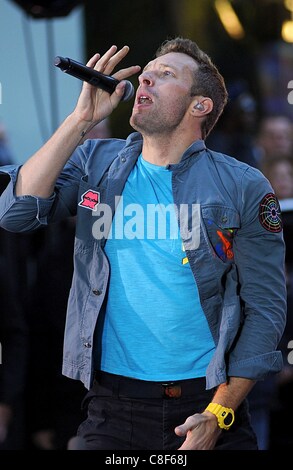 Chris Martin on stage for NBC Today Show Concert Series with Coldplay, Rockefeller Plaza, New York, NY October 21, 2011. Photo By: Kristin Callahan/Everett Collection Stock Photo