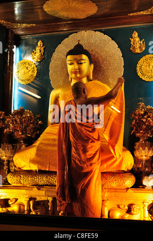 Inside the Mahabodhi Temple, UNESCO World Heritage Site, Bodh Gaya (Bodhgaya, Gaya District, Bihar, India Stock Photo