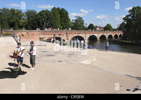 Buskers and Tramway Bridge Stratford upon Avon Warwickshire Stock Photo