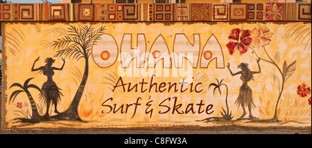 Painting on wall at Ohana Surf & Skate Shop on Seawall Boulevard facing the sea in Galveston, Texas, USA Stock Photo